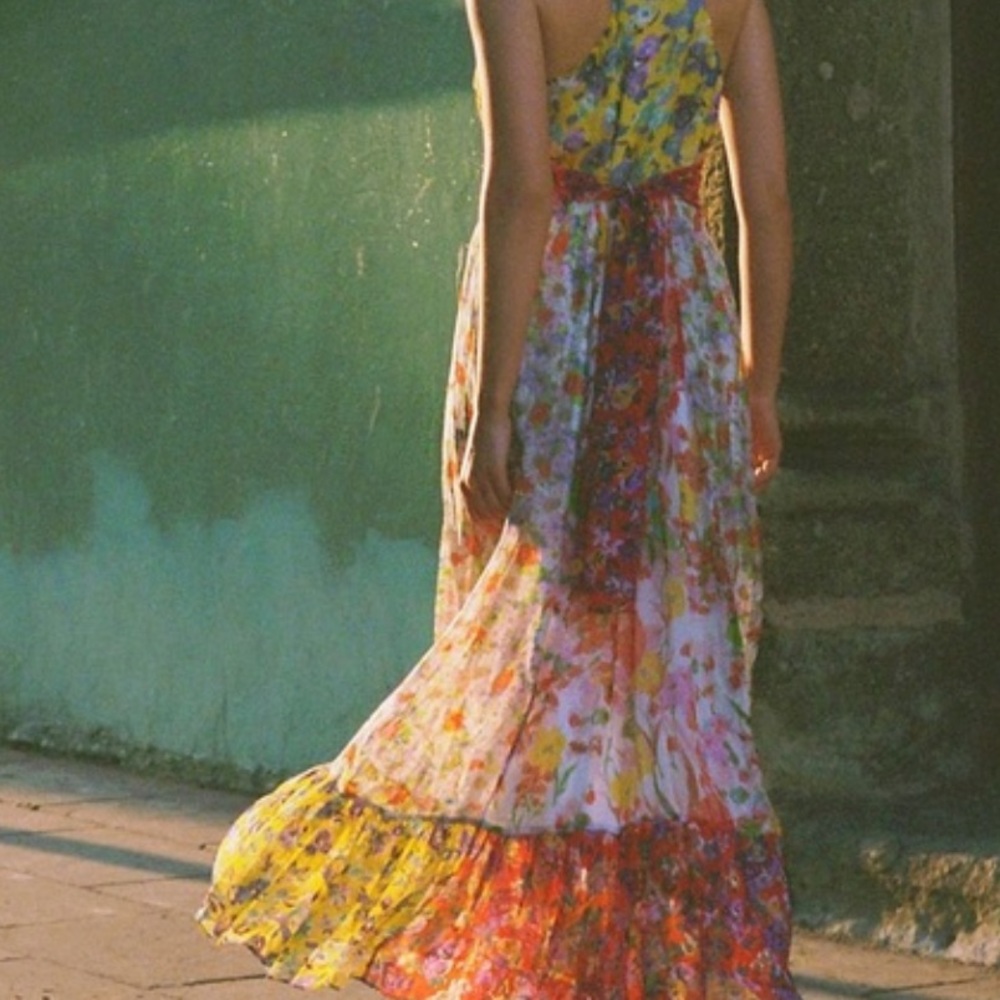 Gorgeous romantic Anthropologie Malibu Maxi Dress!